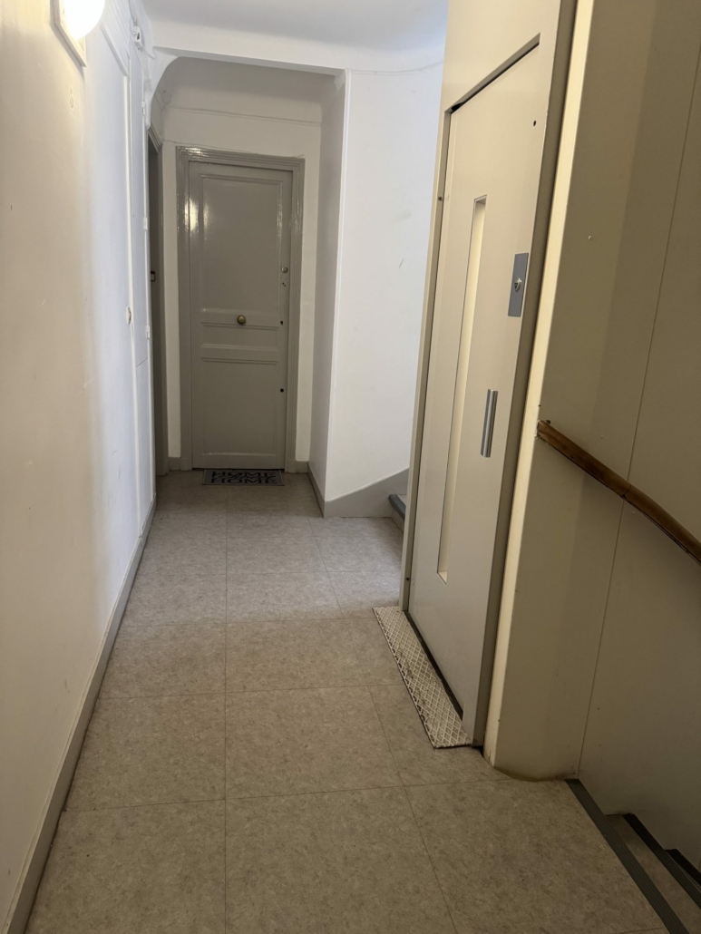 Studio à vendre Paris 20°- 20,46m2- Porte des Lilas