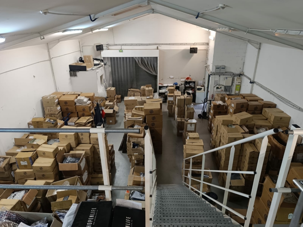 À vendre Paris 10°- Local commercial à usage d'entrepôt