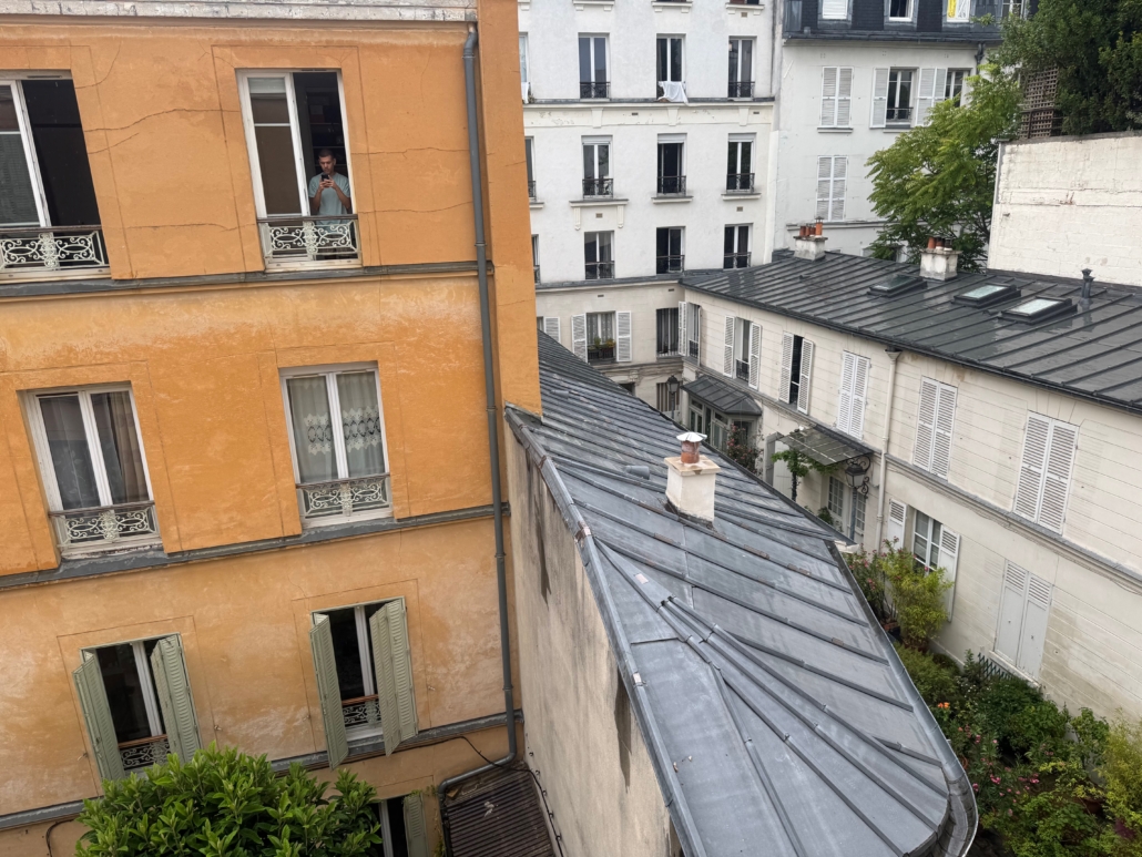 Appartement à vendre -3 pièces, dernier étage Paris 20°, rue de Belleville